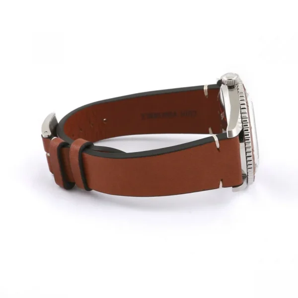 Divers Sixty-Five